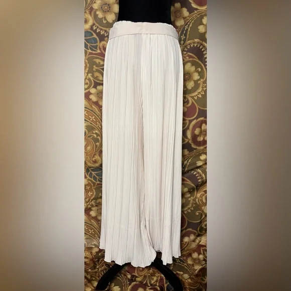 Alice Blue Cream Wide Leg Pants - Picture 4 of 5